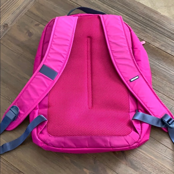 Computer Backpack by Incase - Picture 4 of 7